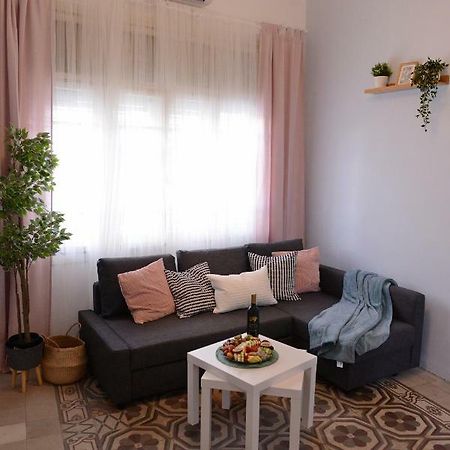 Trendy Apartments In The Heart Of Florentin With Free Netflix Tel Aviv Luaran gambar